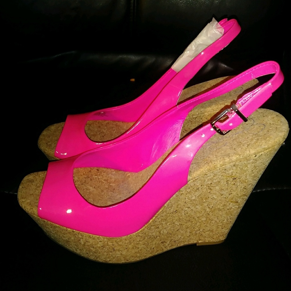 Pink wedge 👠